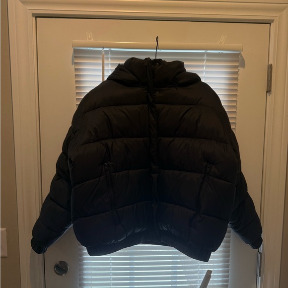 ALO Yoga Black Puffer Jacket - Picture 7 of 8